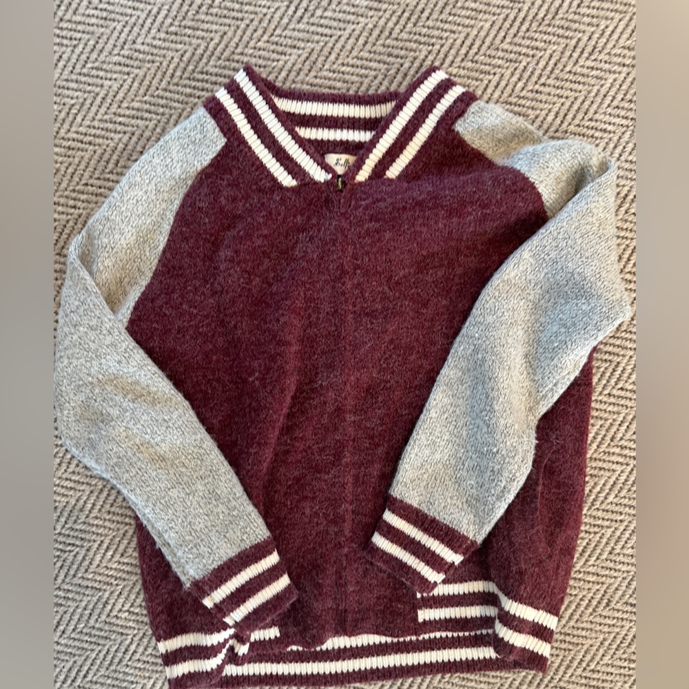 Collegiate zip up sweater size L